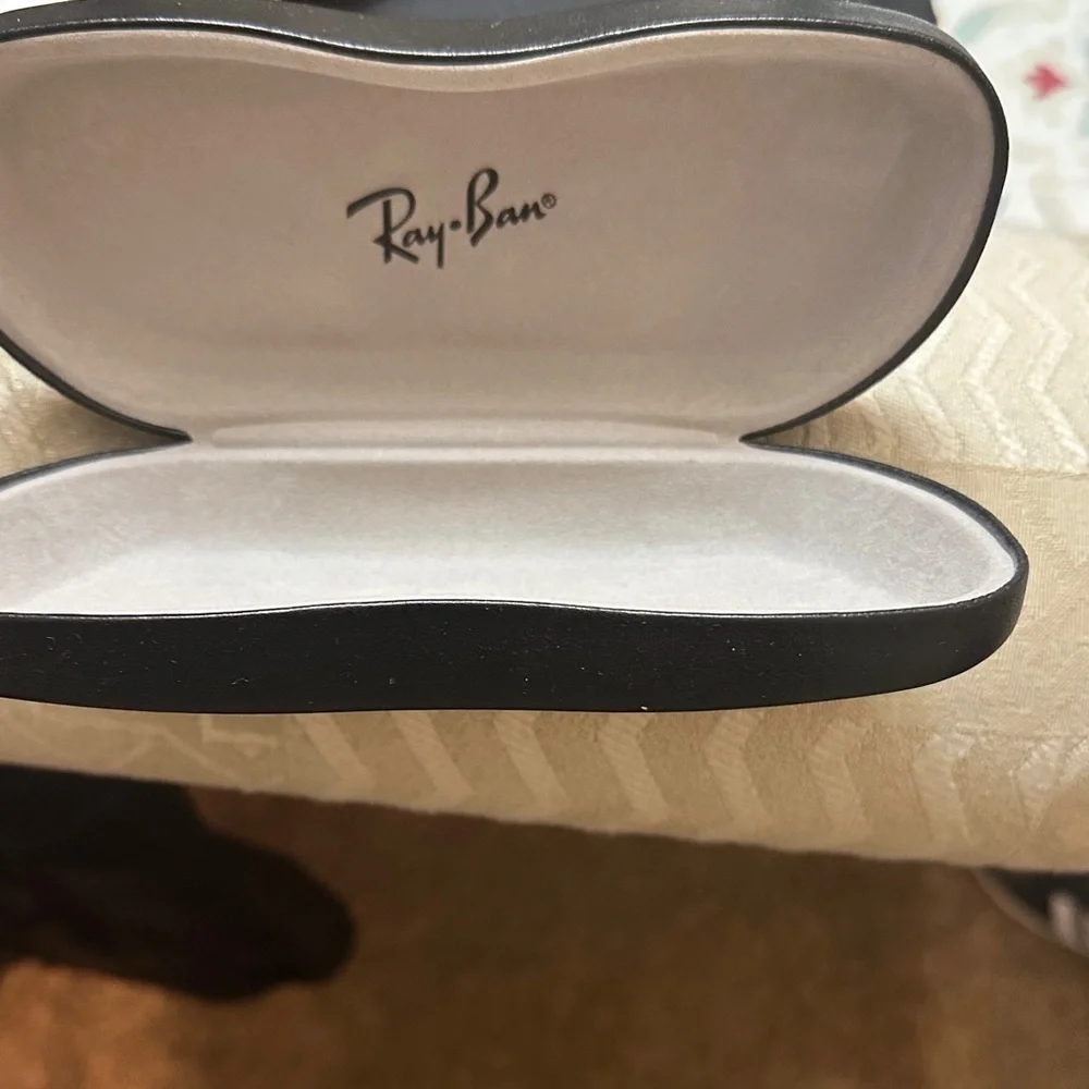 Ray-Ban Black Hard Shell Sunglasses Case New